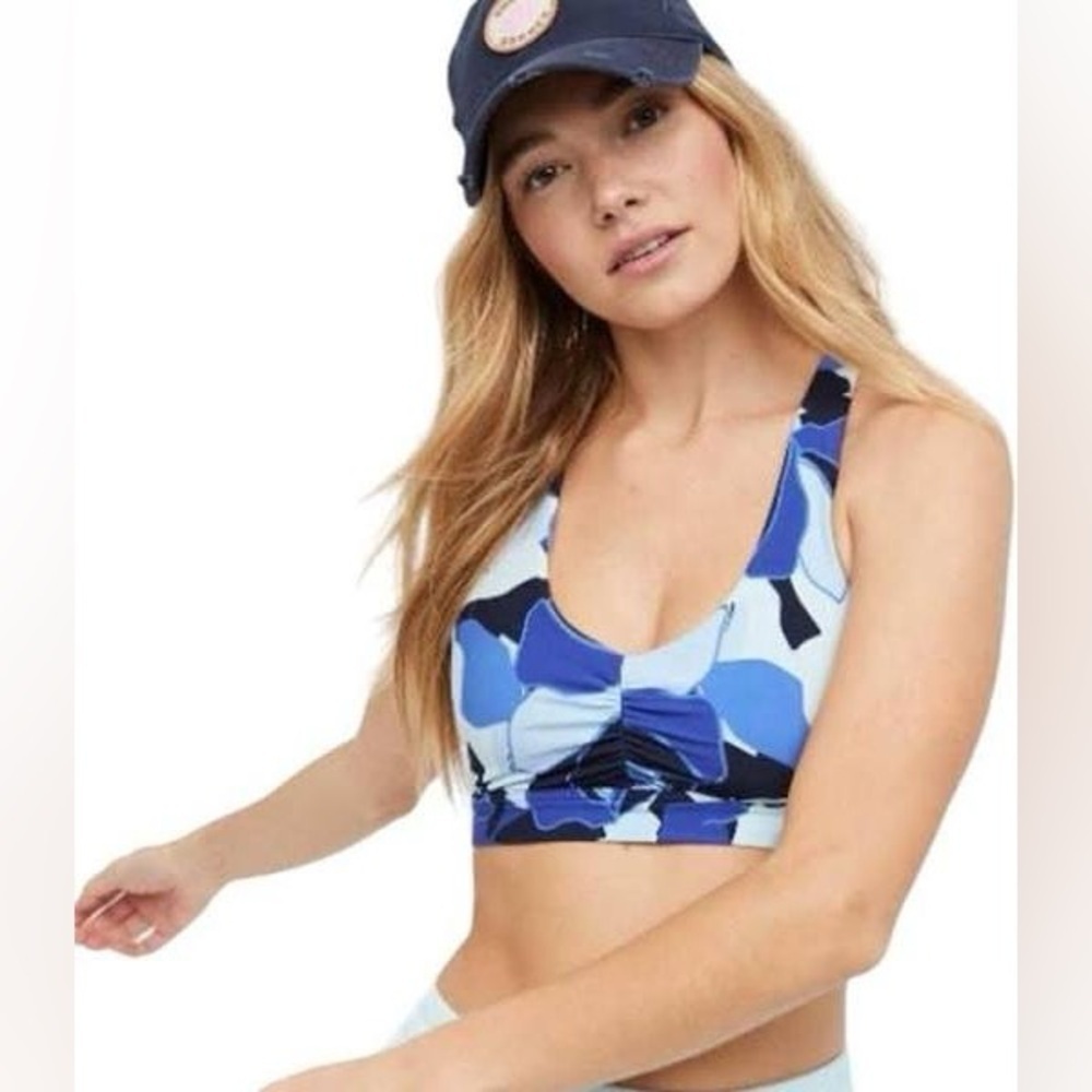 NWOT - OFFLINE by Aerie Real Me Ruched Sports Bra - Size L